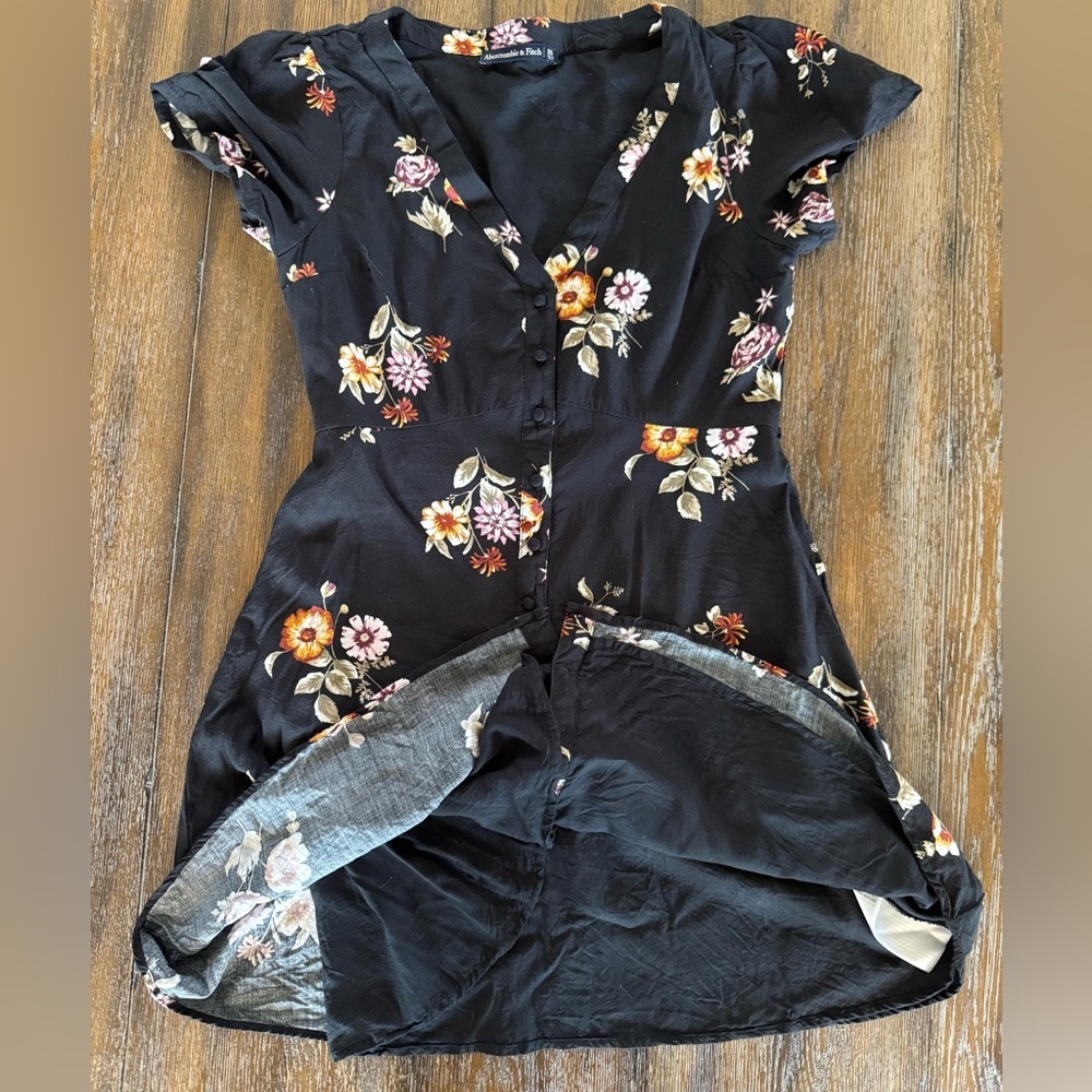 Abercrombie & Fitch Women’s Black Floral Button Up Dress Size XS - Picture 11 of 13
